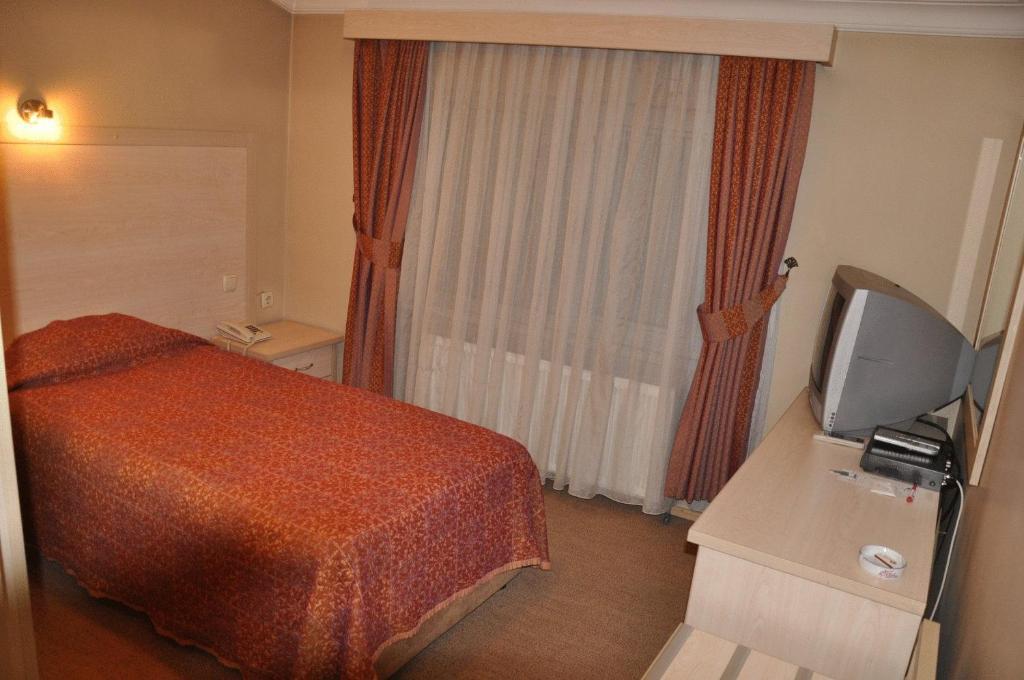 Duezce Anil Hotel Δωμάτιο φωτογραφία