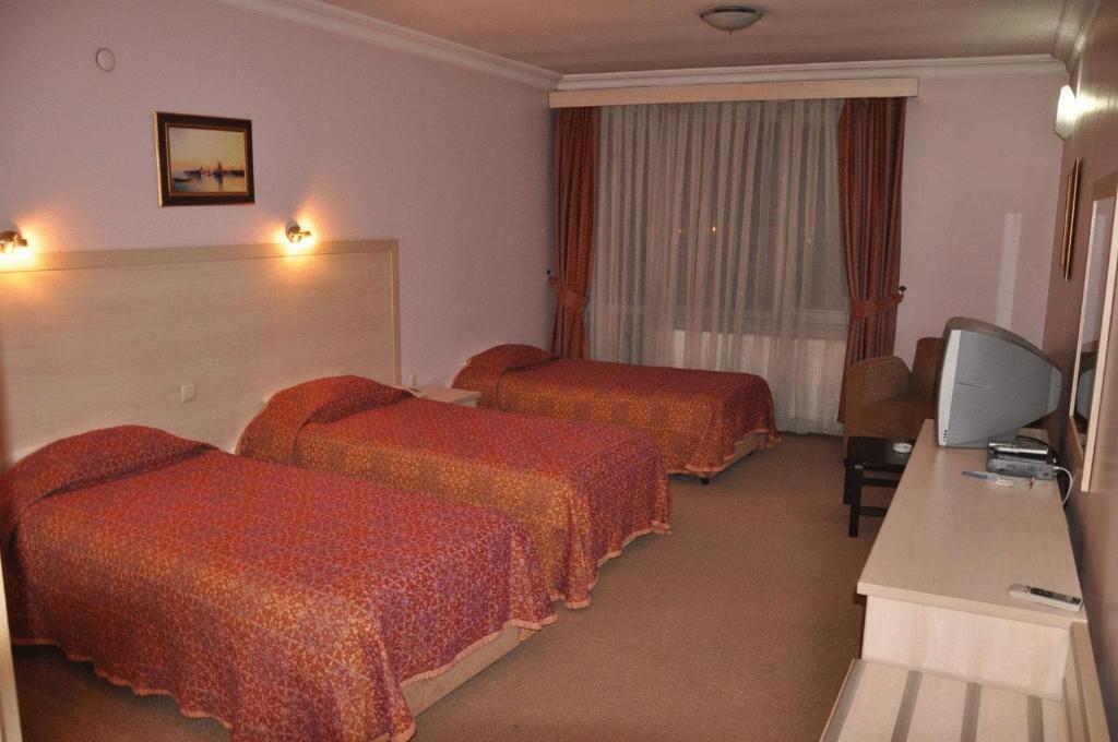 Duezce Anil Hotel Δωμάτιο φωτογραφία